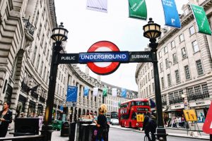 Accountants in Piccadilly Circus